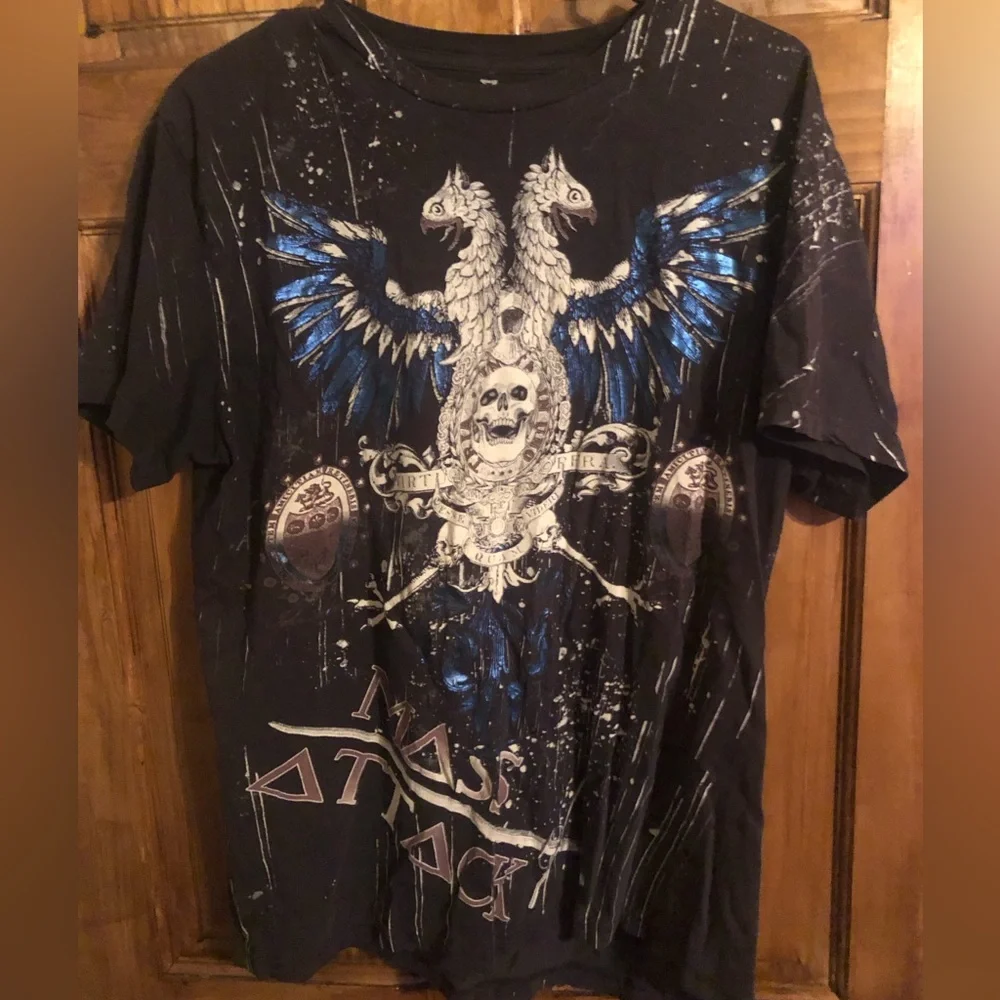 Like new ๐๐ค Xzavier mass attack, awesome T-shirt - Picture 1 of 2